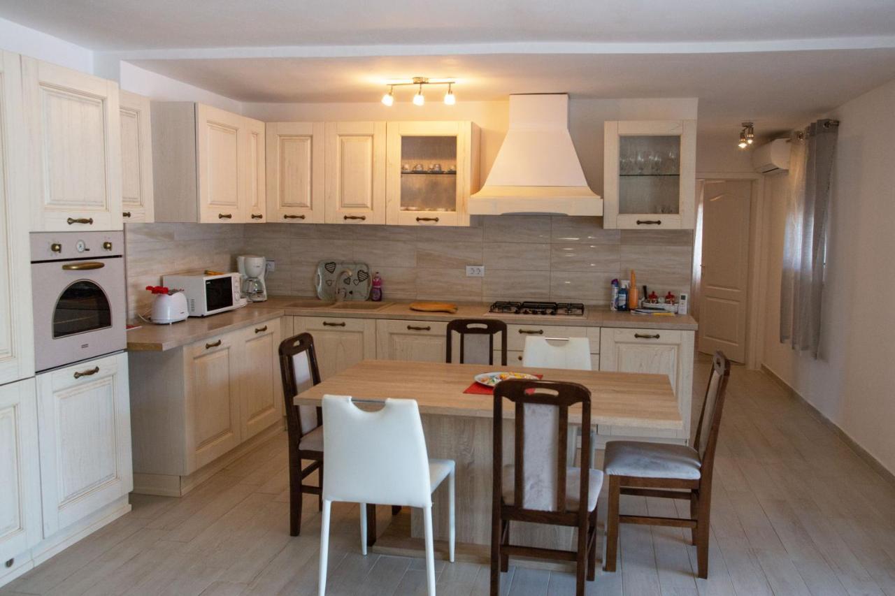 Holiday Home Petrovic Medulin Buitenkant foto