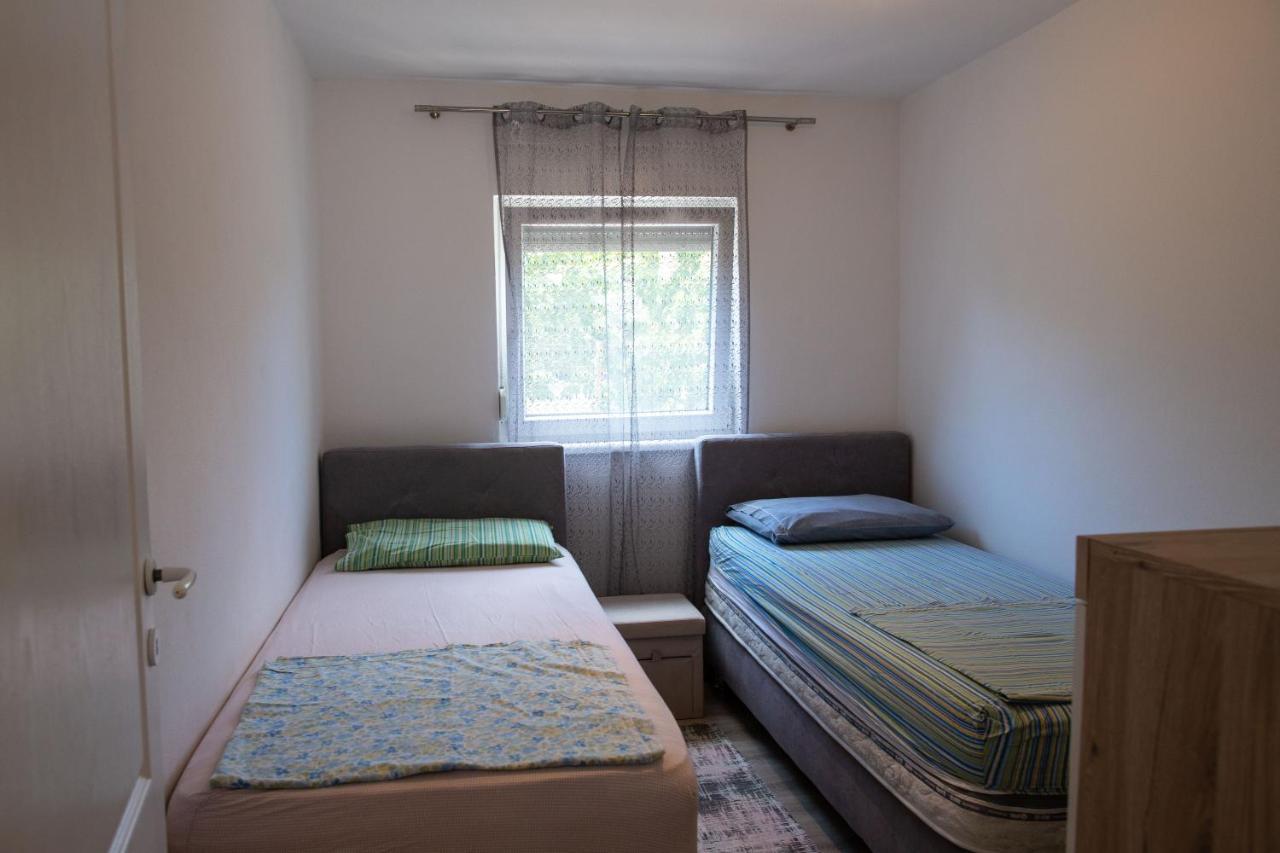 Holiday Home Petrovic Medulin Buitenkant foto