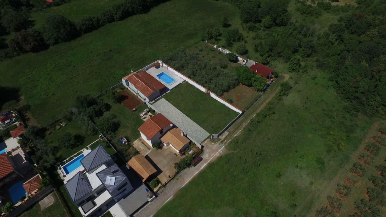 Holiday Home Petrovic Medulin Buitenkant foto
