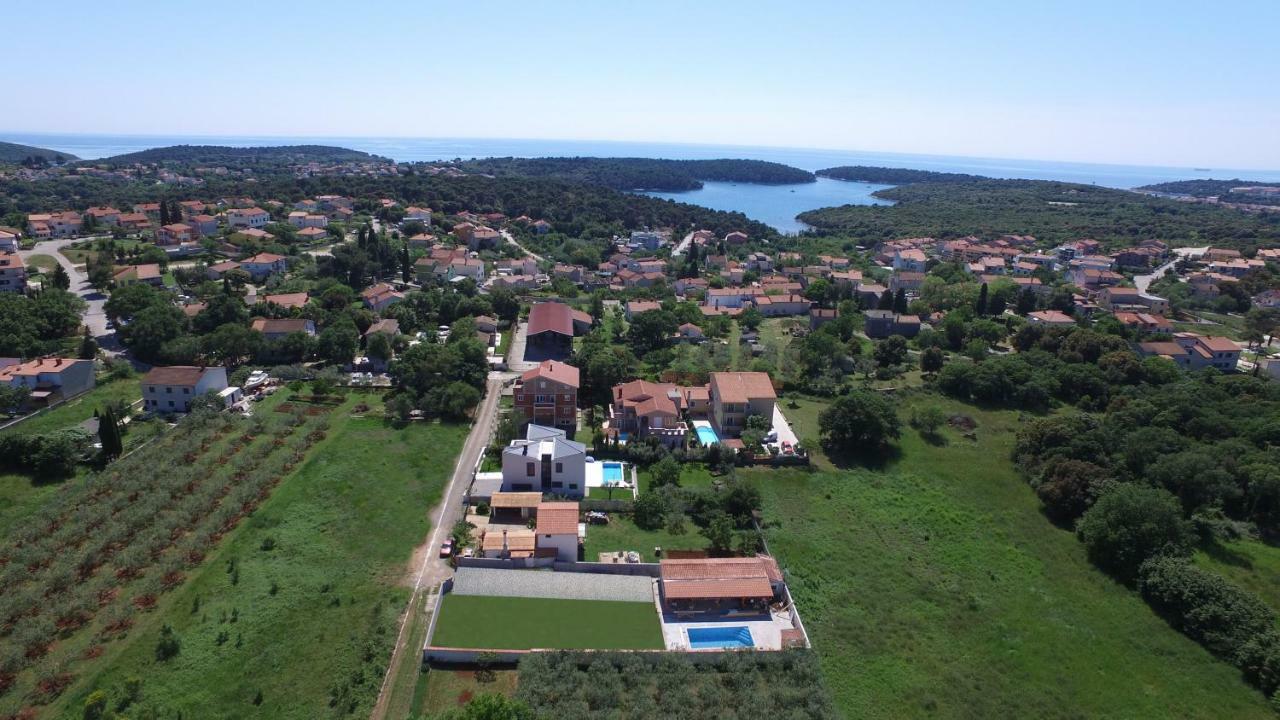 Holiday Home Petrovic Medulin Buitenkant foto